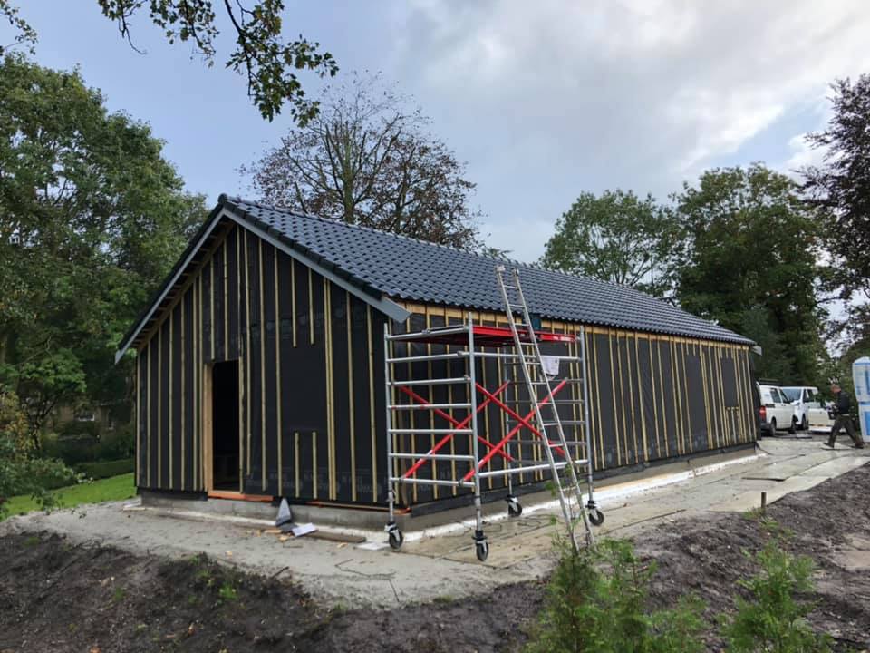 131918184 2809501762623573 337976428011242238 N