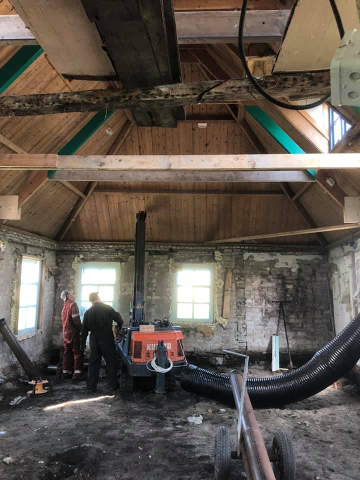 131895158 2809512449289171 1199886131175974879 N